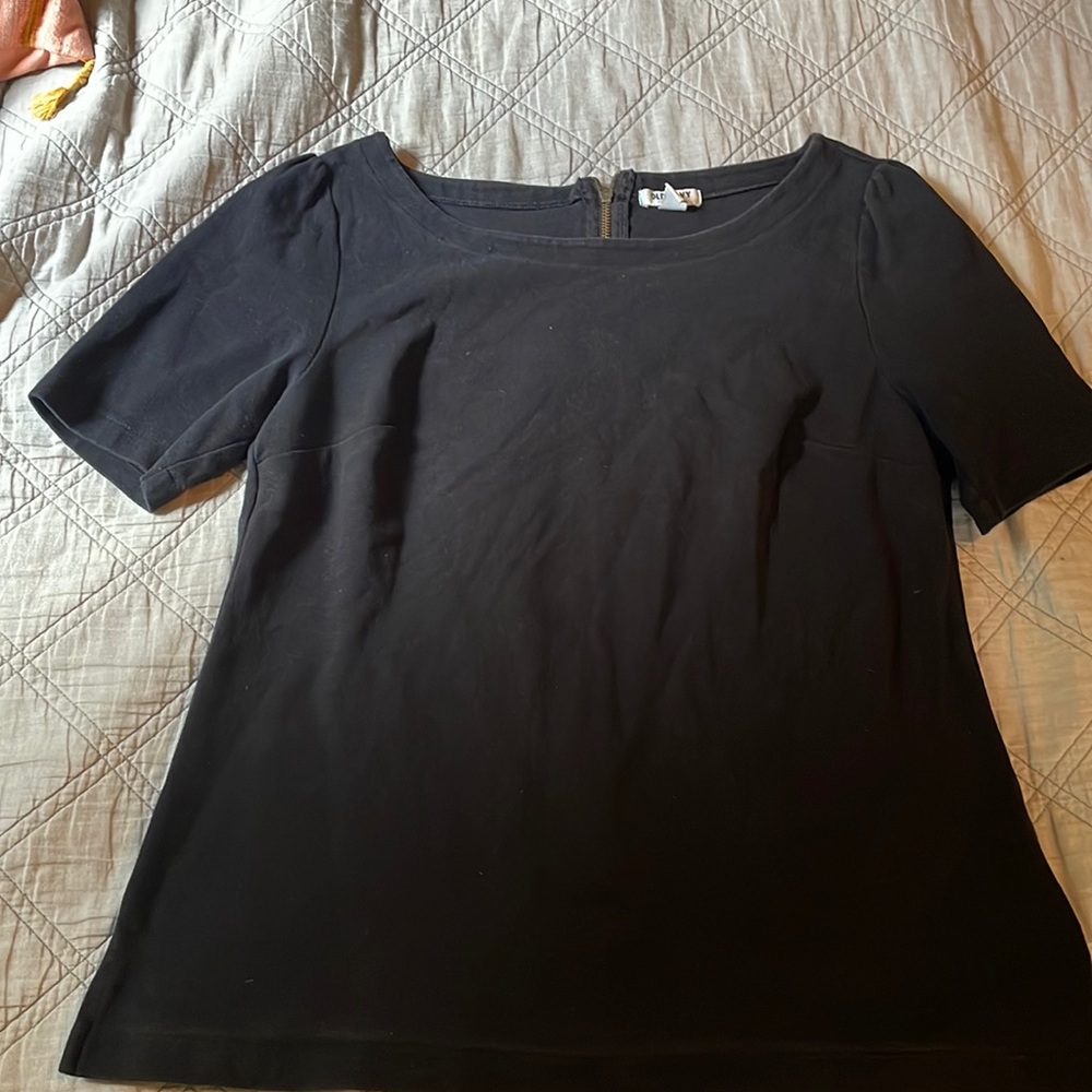 Thick old navy cotton tee, dressy